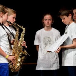 Groepsoptreden (90) - Toneelvereniging Plankenkoorts 